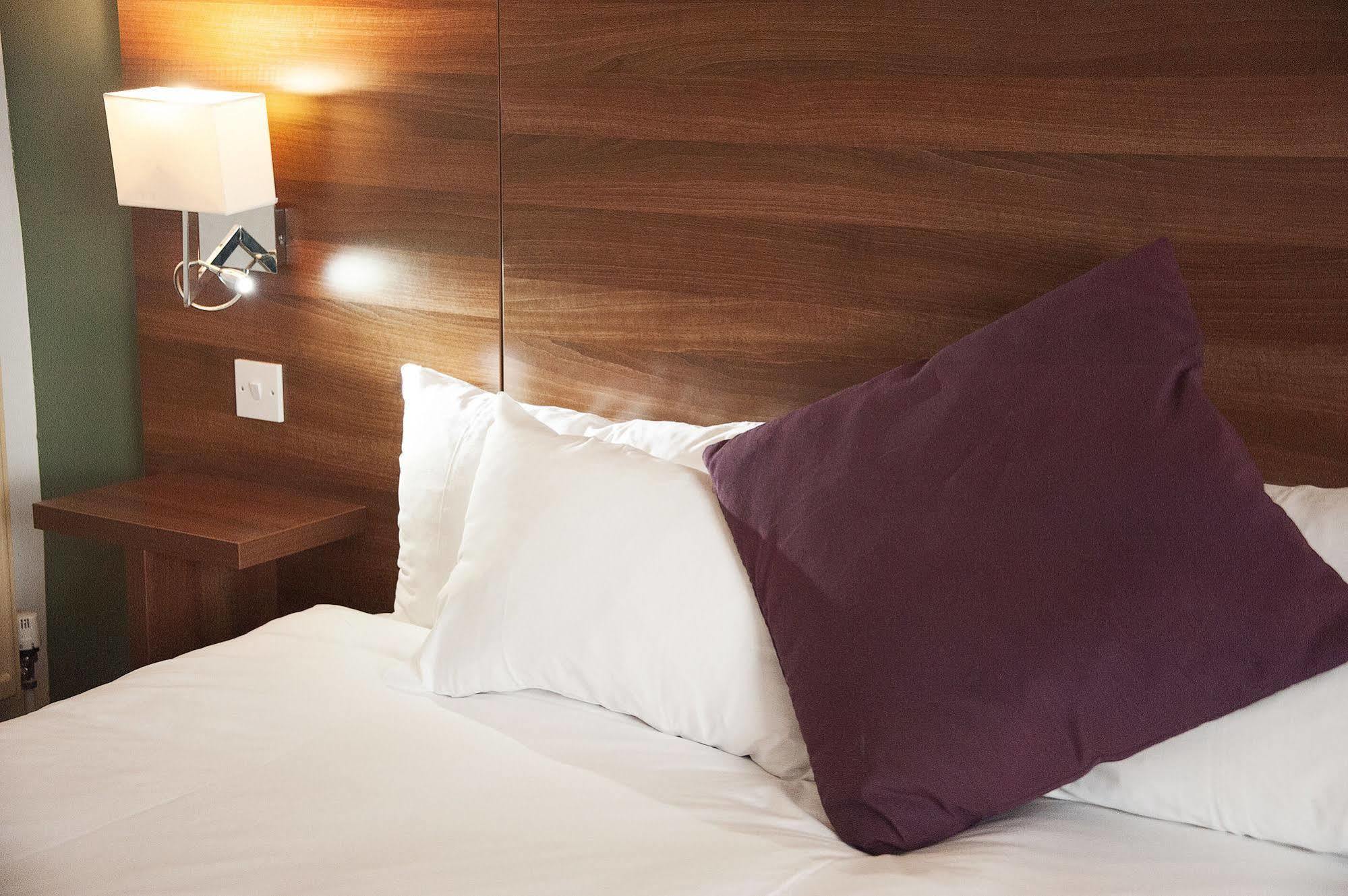 Yorkshire Gateway Hotel South Milford ภายนอก รูปภาพ